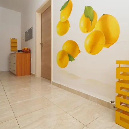 Beach Paradise Premium Apartment *