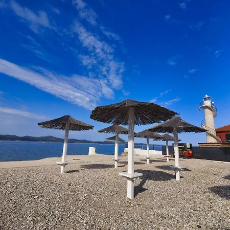 Beach Paradise Premium Apartment *