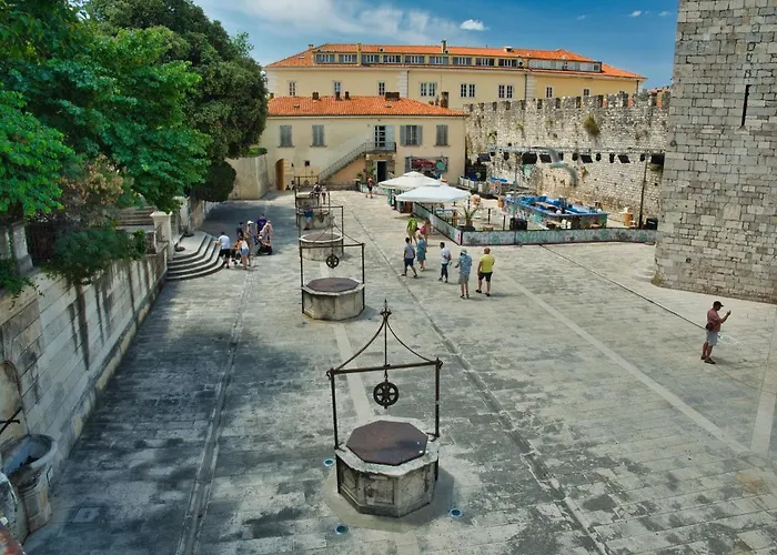 Paradise Premium * 扎达尔